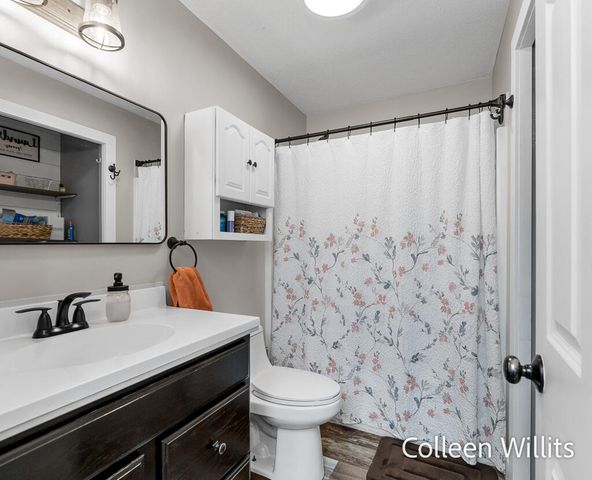 15324 Grand Oak Road, Grand Haven, MI 49417