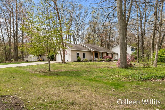 15324 Grand Oak Road, Grand Haven, MI 49417