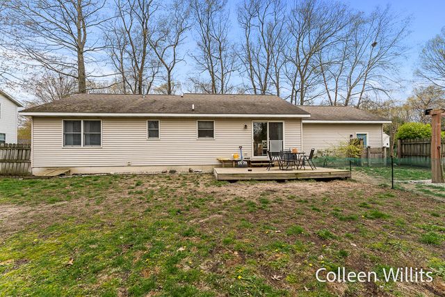 15324 Grand Oak Road, Grand Haven, MI 49417