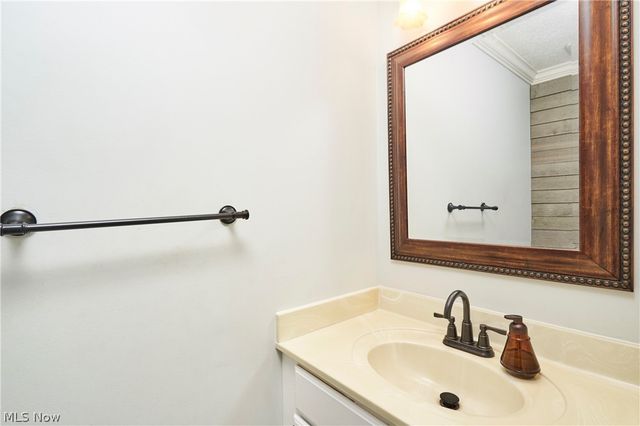 2936 Vincent Road, Silver Lake, OH 44224