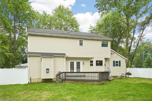 2936 Vincent Road, Silver Lake, OH 44224