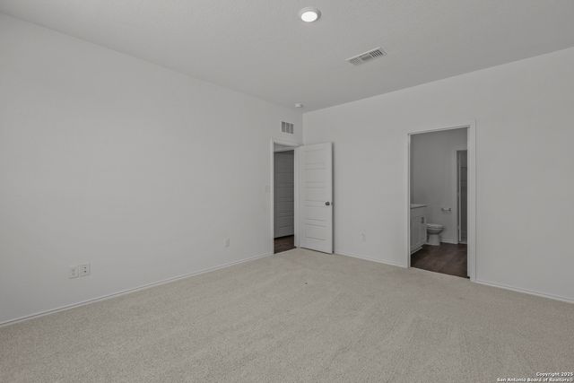 4063 Paddock Trail, Seguin, TX 78155