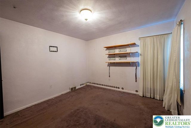 3 Oak Drive, Luzerne, PA 18707