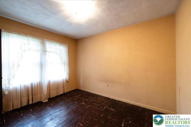 3 Oak Drive, Luzerne, PA 18707