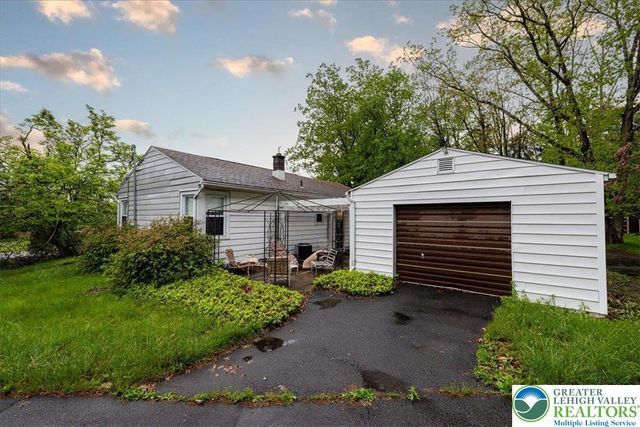 3 Oak Drive, Luzerne, PA 18707