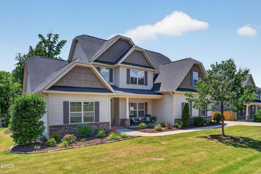 104 Elway Drive, Clayton, NC 27527