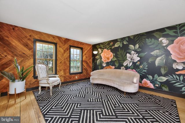 734 N CHESTER RD, West Chester, PA 19380