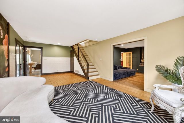 734 N CHESTER RD, West Chester, PA 19380