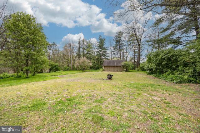 734 N CHESTER RD, West Chester, PA 19380