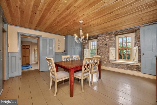 734 N CHESTER RD, West Chester, PA 19380