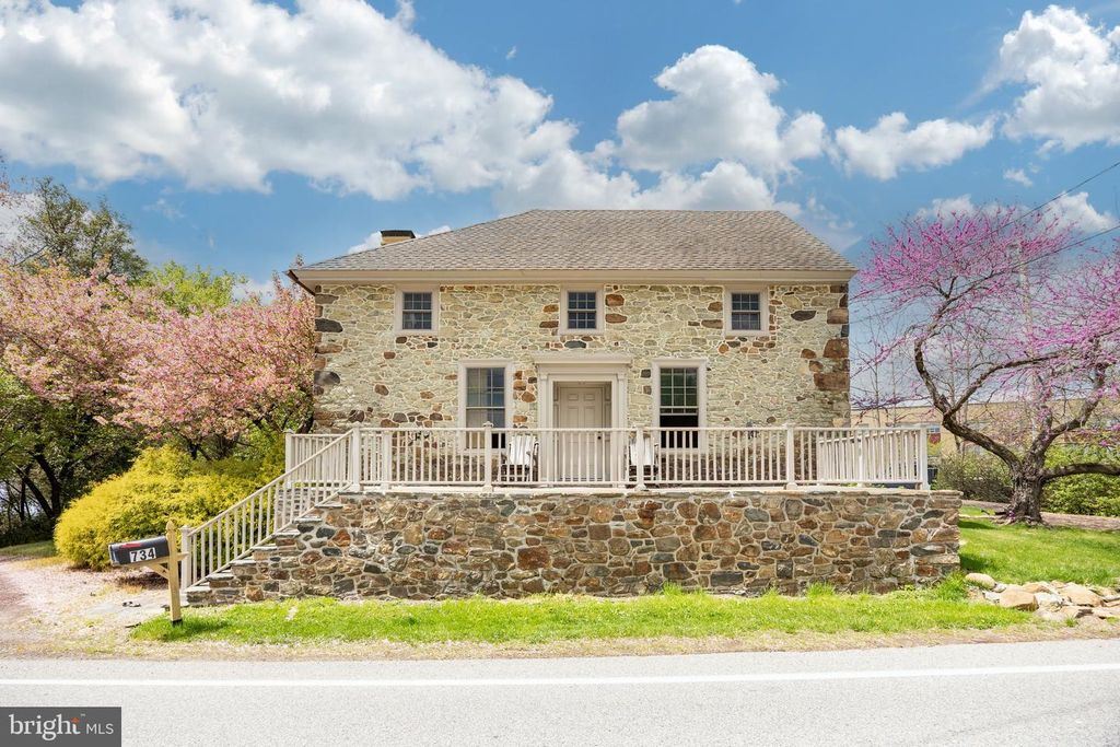 734 N CHESTER RD, West Chester, PA 19380