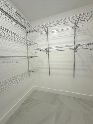 17620 Atlantic Boulevard 310, Sunny Isles Beach, FL 33160