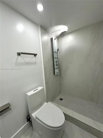 17620 Atlantic Boulevard 310, Sunny Isles Beach, FL 33160