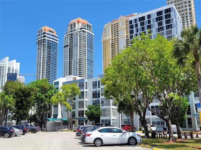 17620 Atlantic Boulevard 310, Sunny Isles Beach, FL 33160