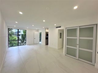 17620 Atlantic Boulevard 310, Sunny Isles Beach, FL 33160