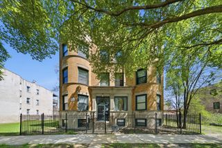 4541 S Prairie Avenue 1N, Chicago, IL 60653