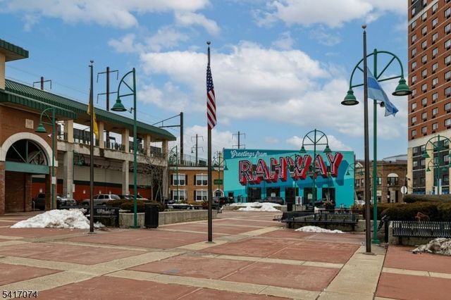 1652 Park St, Rahway City, NJ 07065