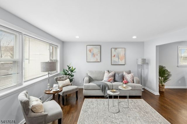 1652 Park St, Rahway City, NJ 07065