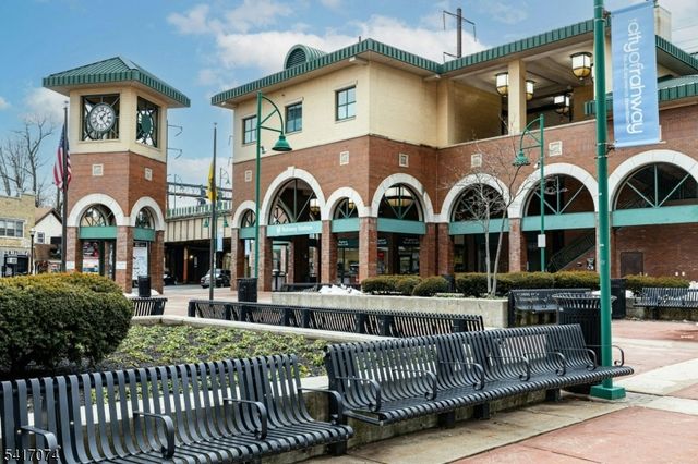 1652 Park St, Rahway City, NJ 07065