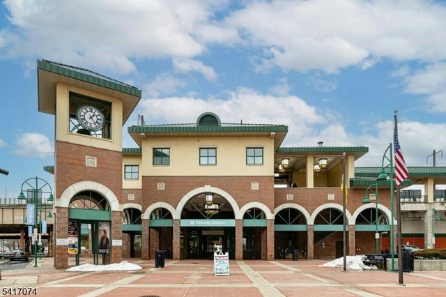 1652 Park St, Rahway City, NJ 07065