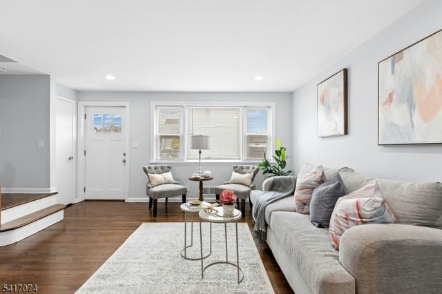 1652 Park St, Rahway City, NJ 07065