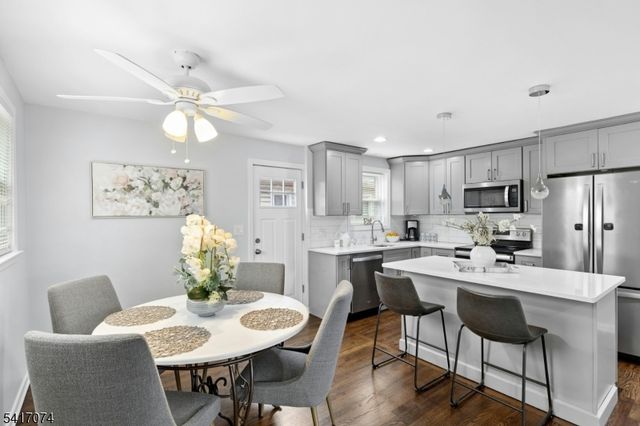 1652 Park St, Rahway City, NJ 07065