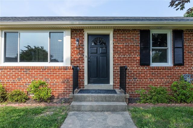 7970 Kenmore Dr, Mechanicsville, VA 23111