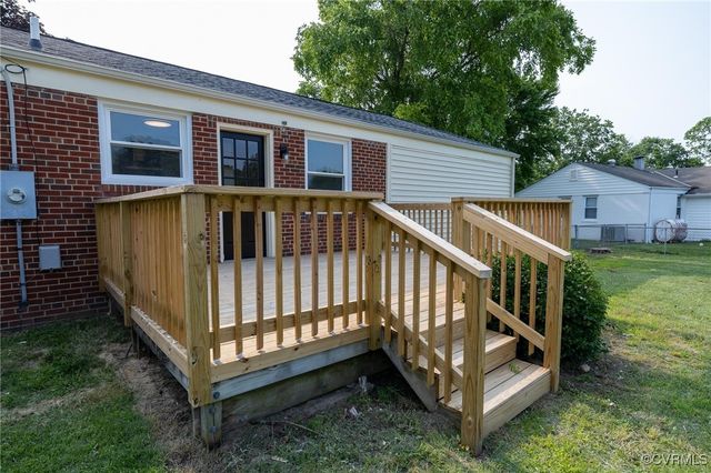 7970 Kenmore Dr, Mechanicsville, VA 23111