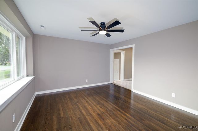 7970 Kenmore Dr, Mechanicsville, VA 23111
