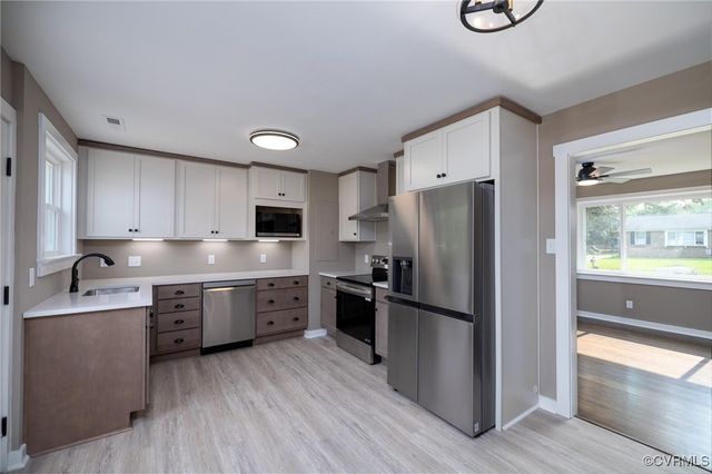 7970 Kenmore Dr, Mechanicsville, VA 23111