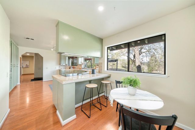 3218 Cambridge Rd, Cameron Park, CA 95682