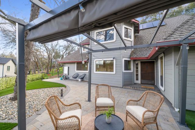 3218 Cambridge Rd, Cameron Park, CA 95682