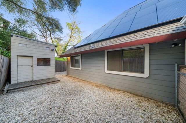 3218 Cambridge Rd, Cameron Park, CA 95682