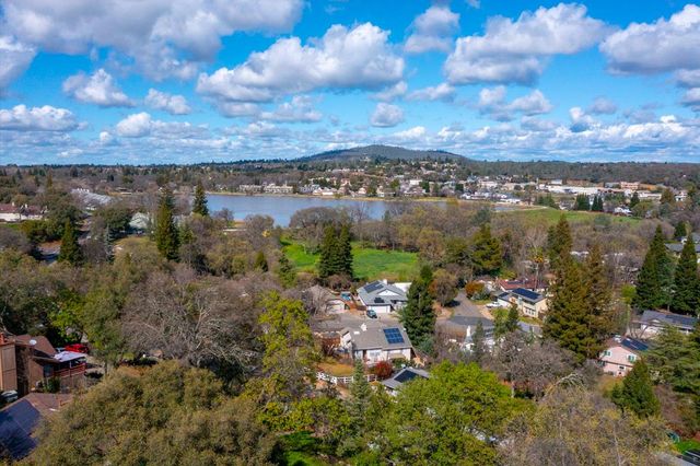 3218 Cambridge Rd, Cameron Park, CA 95682