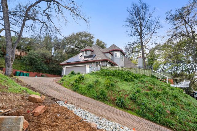 3218 Cambridge Rd, Cameron Park, CA 95682