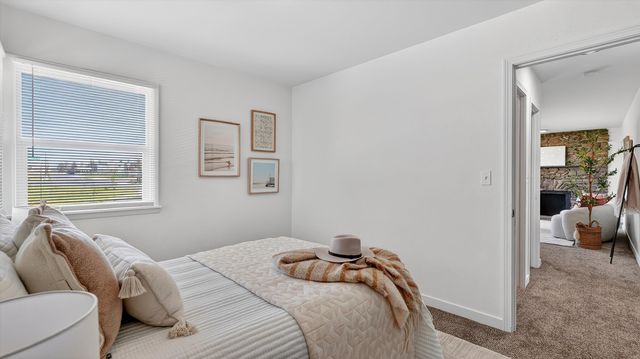 4807 W Hoffman Pl, Spokane, WA 99205