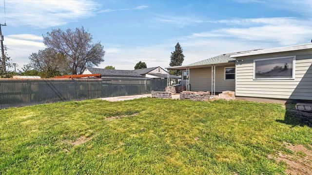 4807 W Hoffman Pl, Spokane, WA 99205