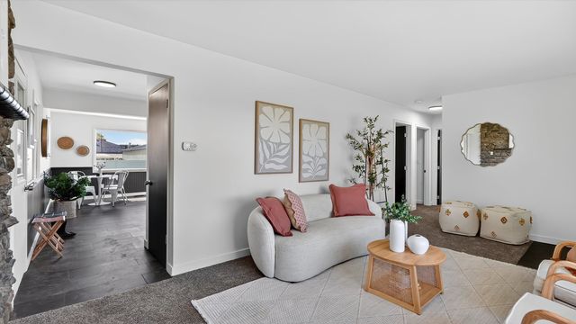 4807 W Hoffman Pl, Spokane, WA 99205