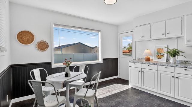 4807 W Hoffman Pl, Spokane, WA 99205