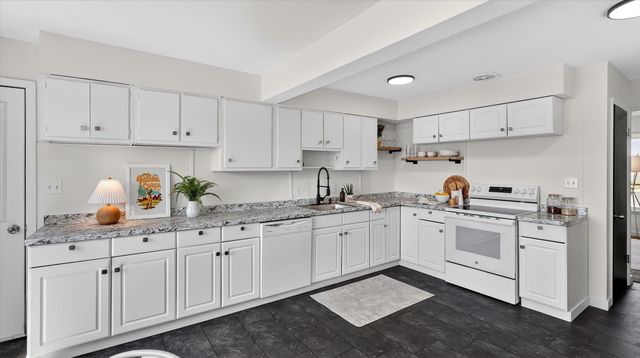 4807 W Hoffman Pl, Spokane, WA 99205