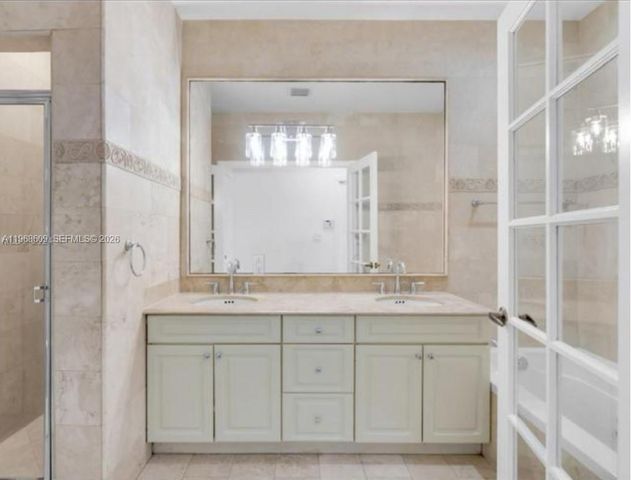 3047 Day Ave 1, Miami, FL 33133