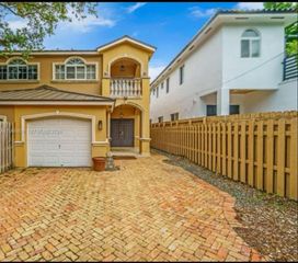 3047 Day Ave 1, Miami, FL 33133