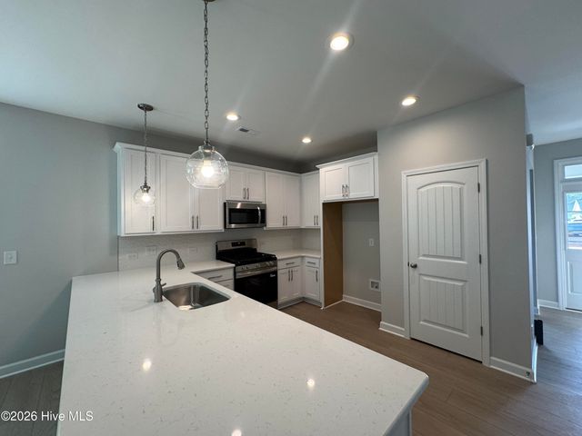 298 Rough Ridge Trail 29, Aberdeen, NC 28315