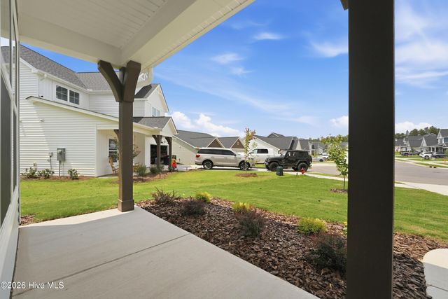298 Rough Ridge Trail 29, Aberdeen, NC 28315