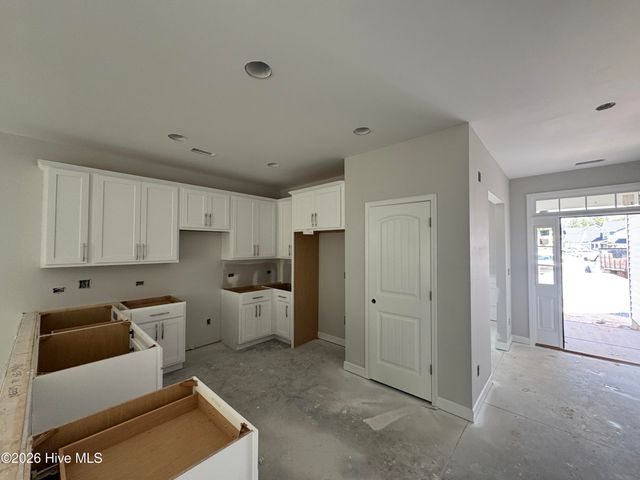 298 Rough Ridge Trail 29, Aberdeen, NC 28315