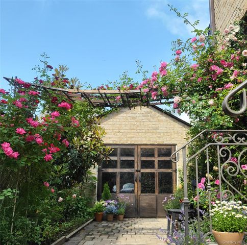 39-12 215TH Place, Bayside, NY 11361