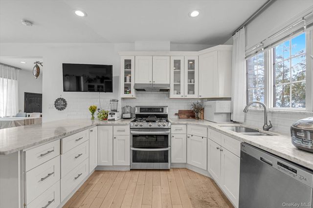 39-12 215TH Place, Bayside, NY 11361