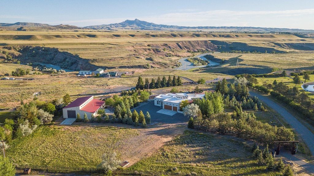 1531 Gulch St, Cody, WY 82414