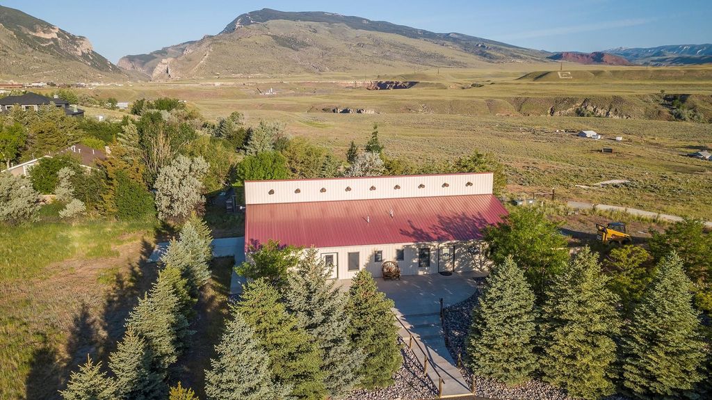 1531 Gulch St, Cody, WY 82414 photo 38