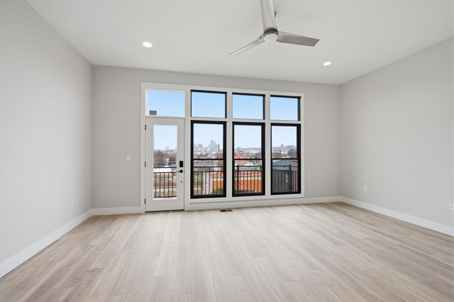 100 W 13th Street, Newport, KY 41071